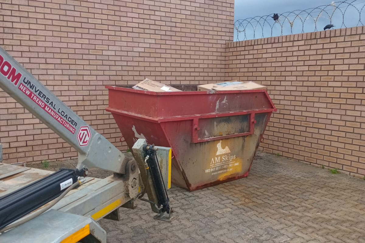 AM Skips - What NOT to do with a Skip Bin AM Skips - What NOT to do with a Skip Bin