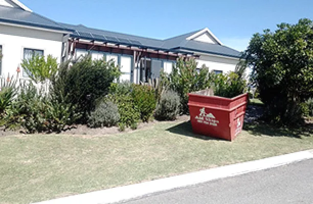 AM Skips Skip rentals in George in action