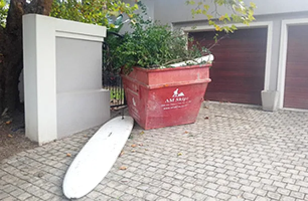 AM Skips Skip rentals in George in action