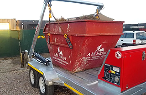 AM Skips Skip rentals in George in action